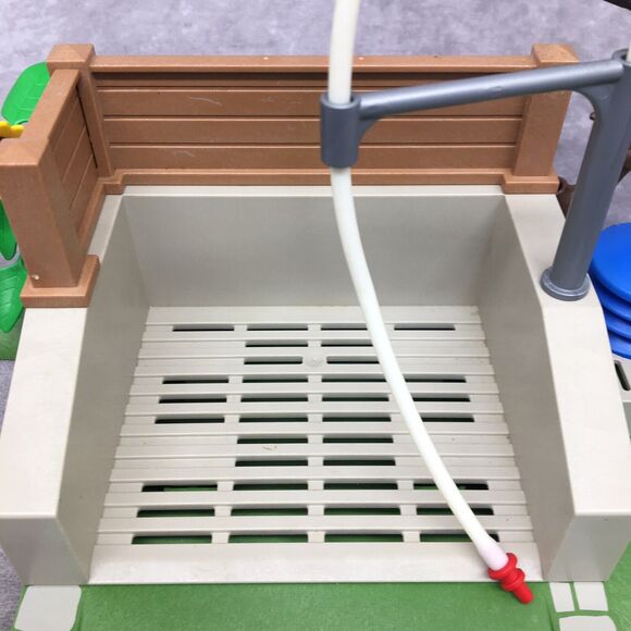 Playmobil Farm Horse Washing Station -Incomplete - Picture 5 of 6